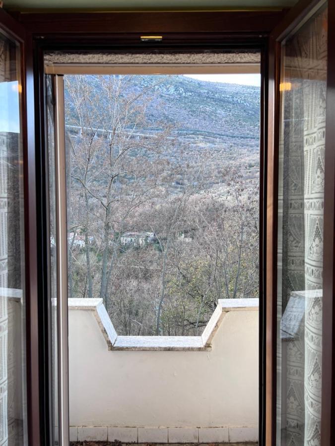 Il Rustico Uno A Bugnara Nella Valle Del Sagittario Сулмона Екстериор снимка